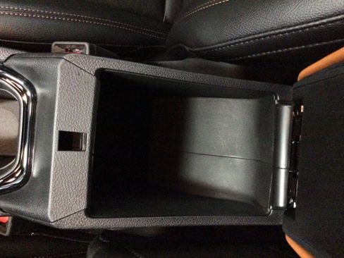 Used 2024 Jeep Compass Limited image 32