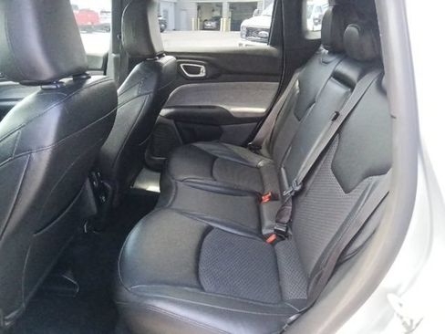Used 2024 Jeep Compass Latitude AWD/4WD image 27