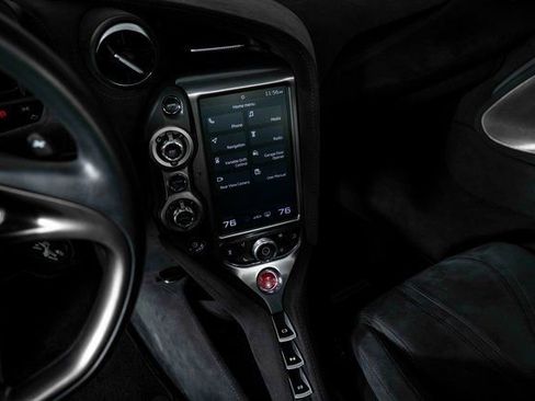 Used 2018 McLaren 720S Performance image 19