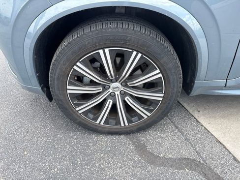 Used 2023 Volvo XC90 B5 Core w/ Protection Package Premier AWD/4WD image 12