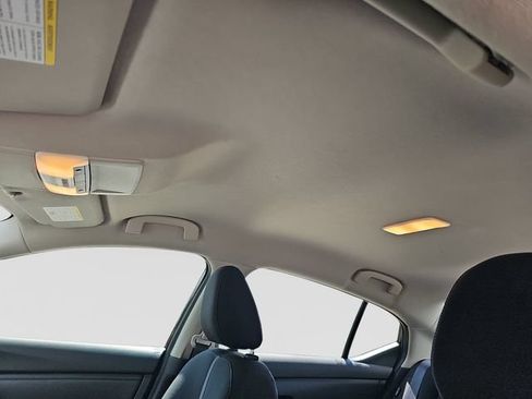 Used 2024 Nissan Sentra SV FWD image 25