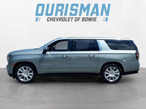 Certified 2024 Chevrolet Suburban High Country w/ Advanced Technology Package AWD/4WD image 4