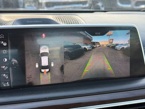 Used 2016 BMW 750i xDrive image 35