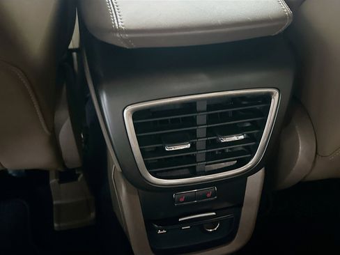 Used 2016 Lincoln MKX Reserve w/ Driver Assistance Package image 27