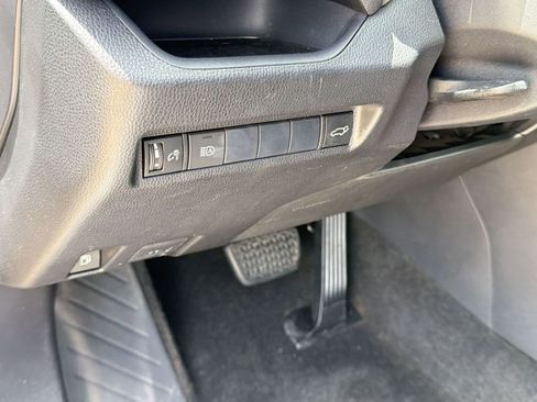 Used 2021 Toyota RAV4 XSE AWD/4WD image 19