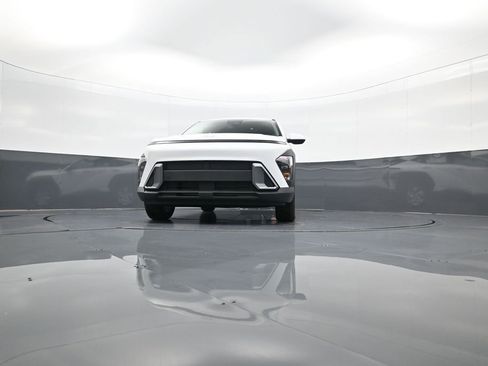 New 2026 Hyundai Kona SE image 22