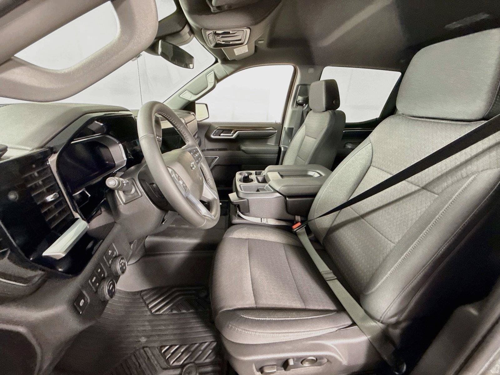 New 2026 Chevrolet Silverado 1500 RST AWD/4WD image 15
