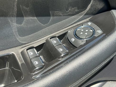 Used 2019 Ford Edge SEL w/ Equipment Group 201A AWD/4WD image 12