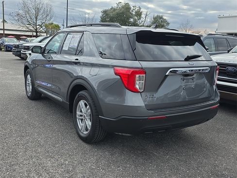 Used 2024 Ford Explorer XLT image 7