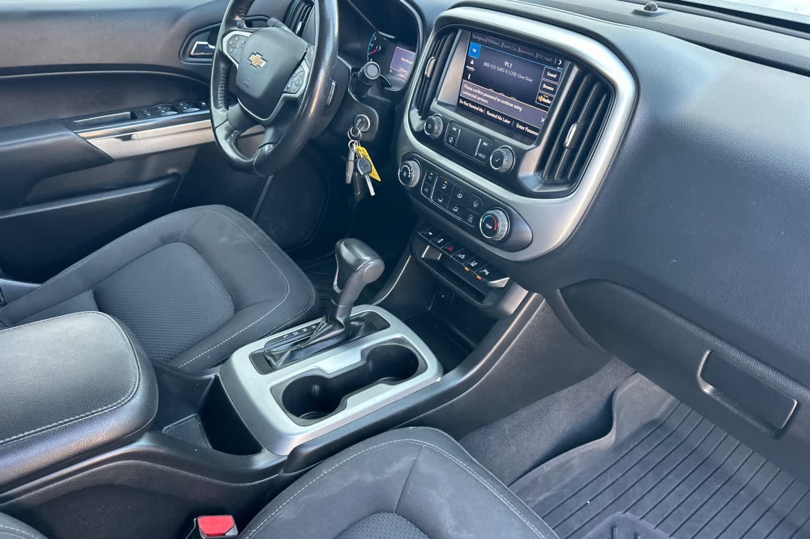Used 2020 Chevrolet Colorado LT w/ Safety Package RWD image 17