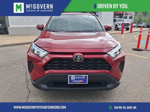 Used 2024 Toyota RAV4 XLE w/ Convenience Package AWD/4WD image 8