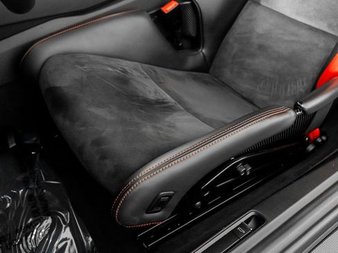 Used 2018 Porsche 911 GT2 RS w/ Weissach Package image 33