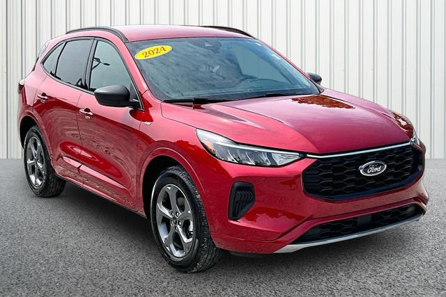 Used 2024 Ford Escape ST-Line w/ Tech Pack #1 AWD/4WD image 1