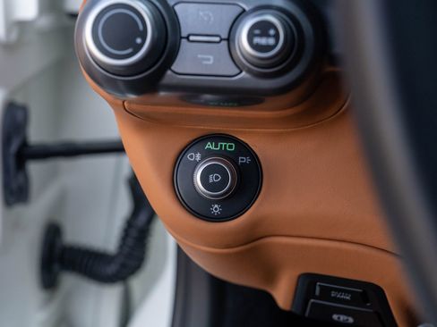 Certified 2019 Ferrari 812 Superfast image 32