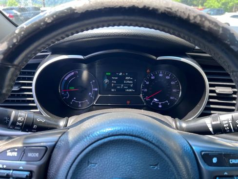 Used 2015 Kia Optima LX image 9