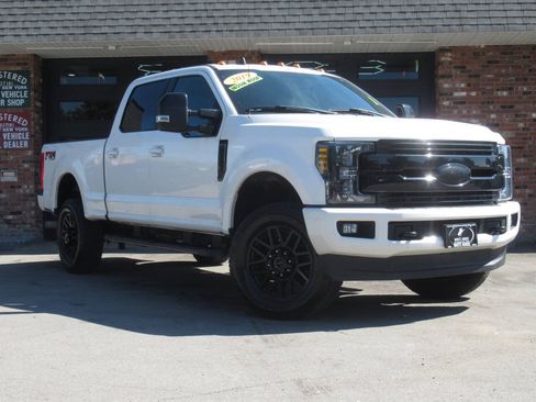 Used 2019 Ford F350 Lariat AWD/4WD image 2