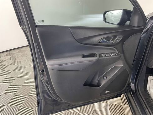 Used 2023 Chevrolet Equinox RS w/ RS Leather Package AWD/4WD image 17