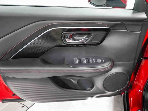 Certified 2025 Acura ADX A-Spec image 25