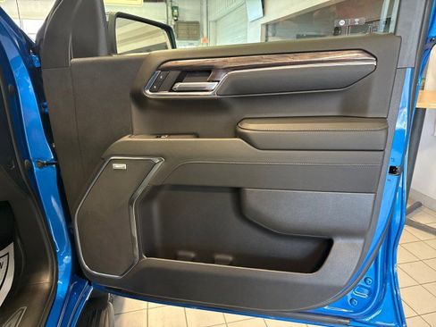 Used 2024 Chevrolet Silverado 1500 LTZ w/ LTZ Premium Package image 31