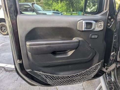 Used 2021 Jeep Wrangler Unlimited Sport AWD/4WD image 13