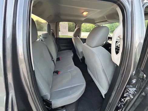 Used 2016 RAM 1500 ST w/ SXT Appearance Group image 13