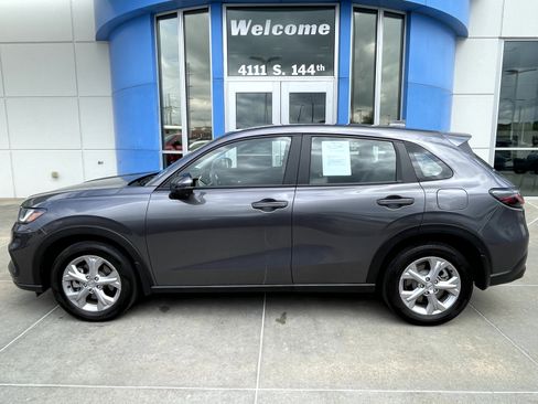 Used 2024 Honda HR-V LX image 1