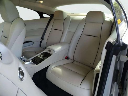 Used 2014 Rolls-Royce Wraith RWD image 11