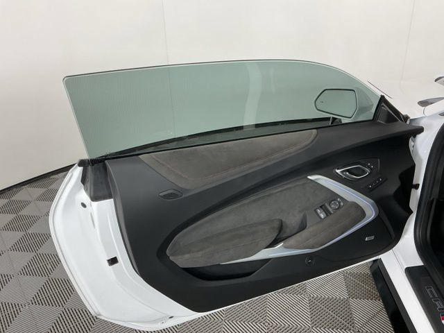 Used 2020 Chevrolet Camaro ZL1 RWD image 13