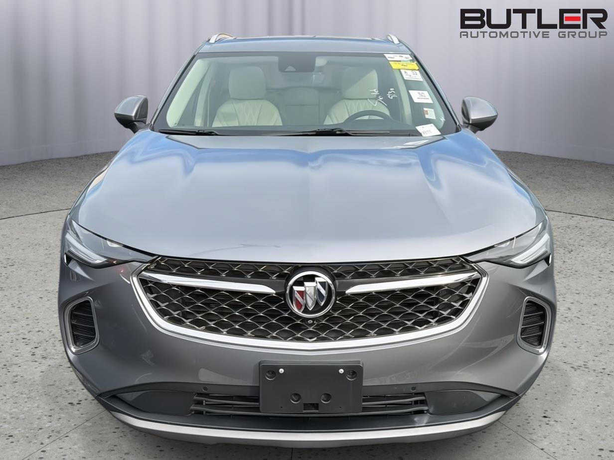 Used 2022 Buick Envision Avenir w/ Technology Package II FWD image 4