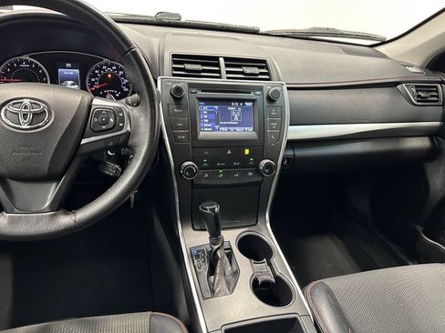 Used 2017 Toyota Camry SE FWD image 22