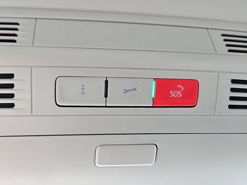 Certified 2022 Volkswagen Taos SE image 20