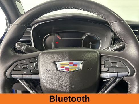 Used 2025 Cadillac XT6 Premium Luxury FWD image 16