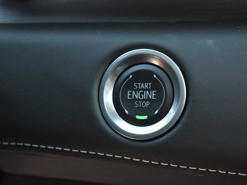Certified 2024 Cadillac Escalade Sport Platinum w/ Heavy-Duty Trailer Package AWD/4WD image 34
