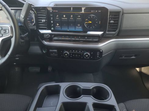 Used 2026 Chevrolet Silverado 1500 LT AWD/4WD image 11