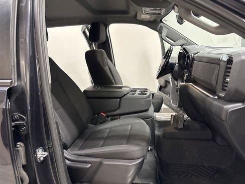 Used 2024 Chevrolet Silverado 1500 LT w/ Z71 Off-Road Package image 18