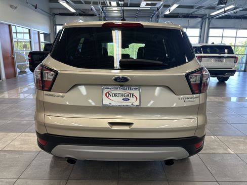 Used 2017 Ford Escape Titanium FWD image 13
