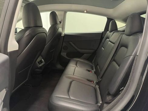 Used 2023 Tesla Model Y Performance AWD/4WD image 15