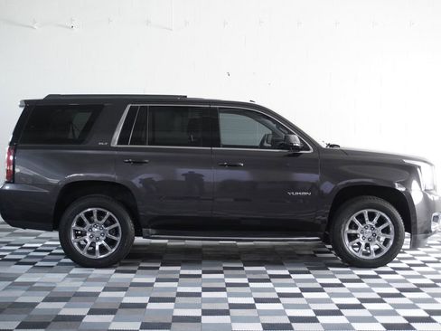 Used 2017 GMC Yukon SLT w/ Open Road Package image 4
