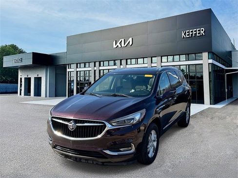 Used 2018 Buick Enclave Essence w/ Trailering Package image 1