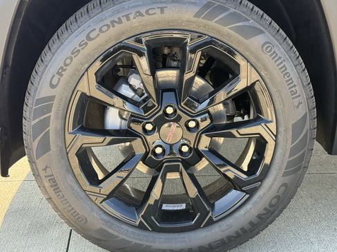 New 2026 GMC Terrain Elevation w/ Elevation Premium Package FWD image 9