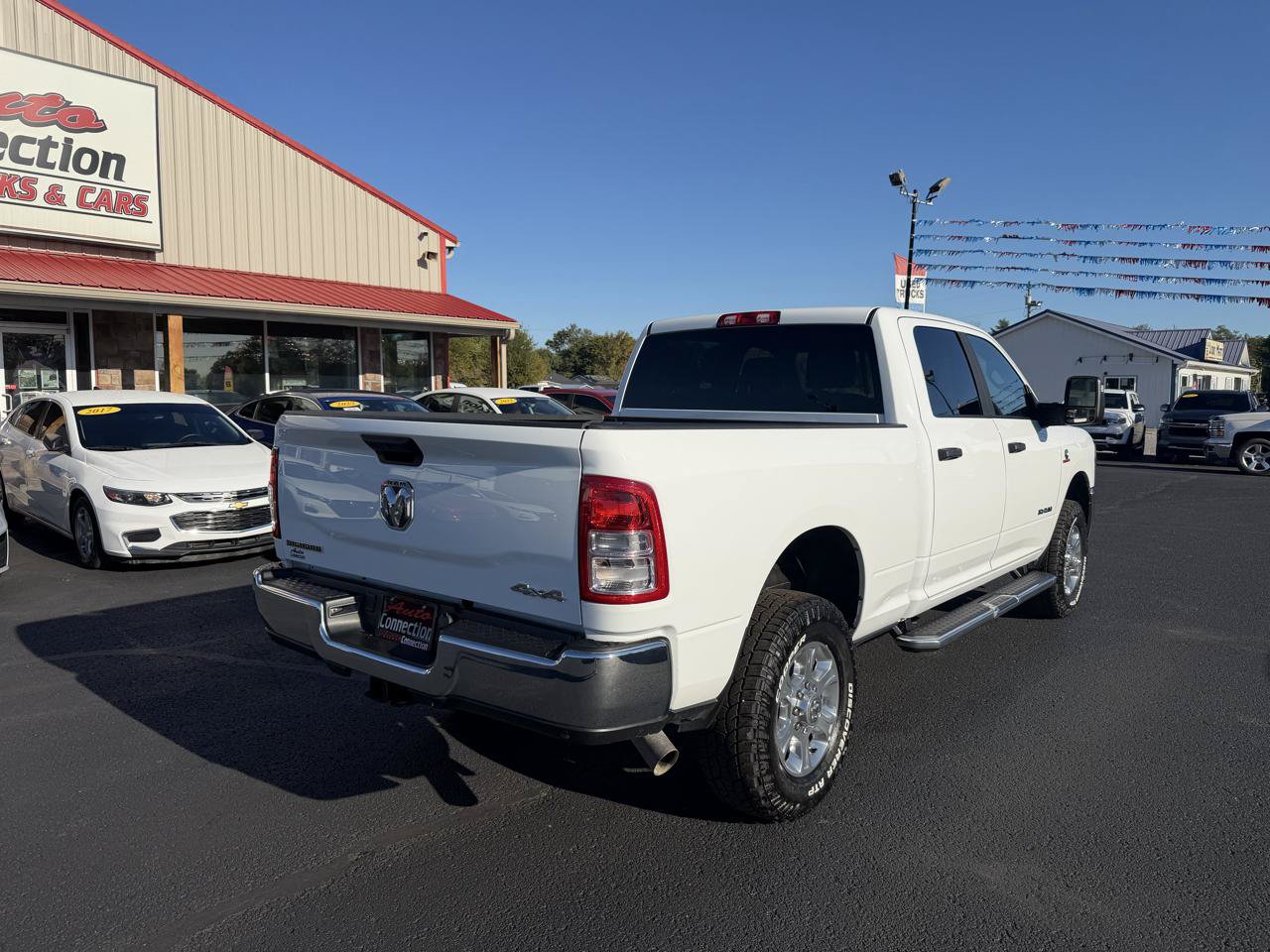 Used 2024 RAM 2500 Big Horn w/ Off Road Package AWD/4WD image 4