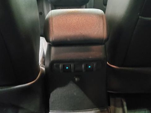 Used 2015 Jeep Wrangler Unlimited Sahara AWD/4WD image 25