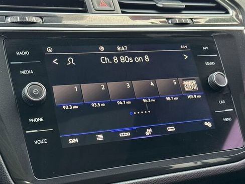 Used 2024 Volkswagen Tiguan SE R-Line FWD image 19