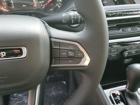 New 2026 Jeep Compass Latitude AWD/4WD image 31