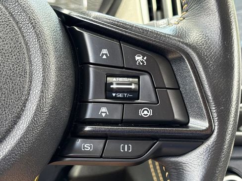Used 2022 Subaru Crosstrek 2.5i Sport w/ Moonroof Package AWD/4WD image 18