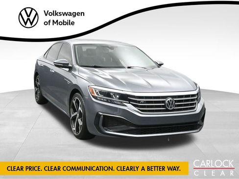 Used 2020 Volkswagen Passat 2.0T R-Line image 6