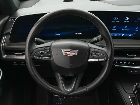 Used 2024 Cadillac XT4 Luxury FWD image 13