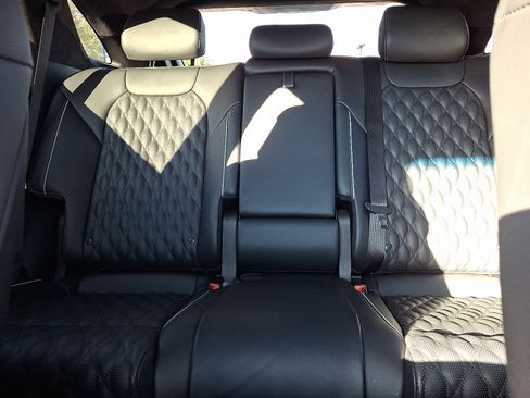 Used 2022 Genesis GV70 3.5T Sport w/ Sport Advanced Package image 19