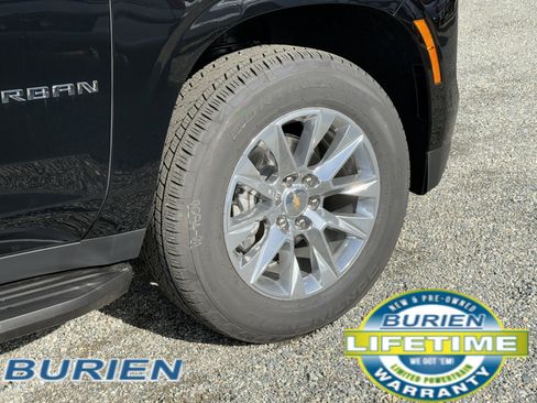 New 2026 Chevrolet Suburban Premier image 36