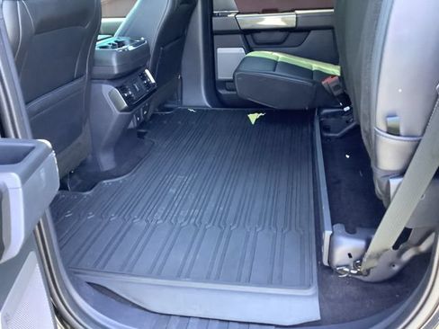 Used 2021 Ford F150 Lariat AWD/4WD image 29